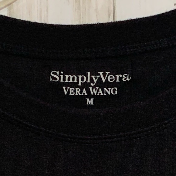 Vera Wang - Picture 2 of 3
